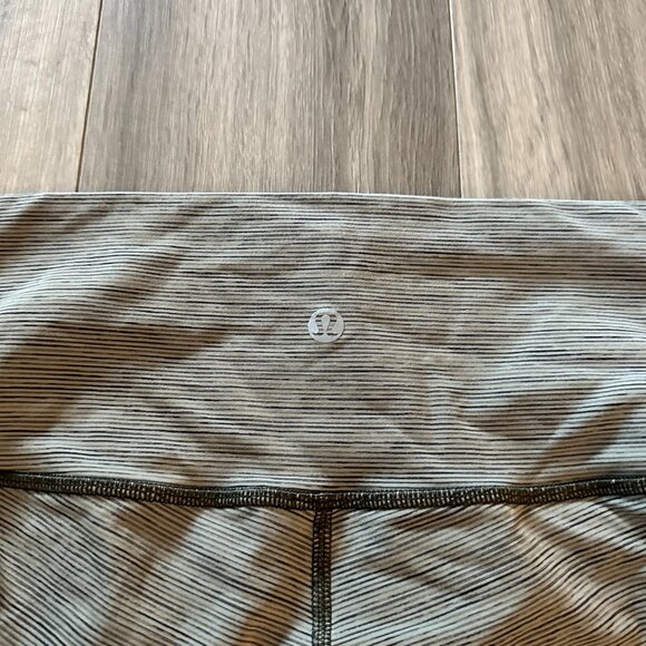 Lululemon Wunder Under High-Rise Tight 25" *Full-On Luon Wee Are From Space Sage - Picture 8 of 9